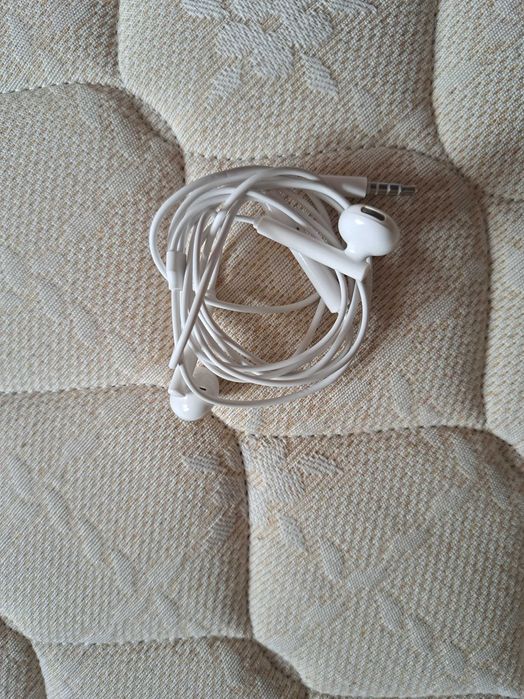 New Headphones – Various Models64739474644993123