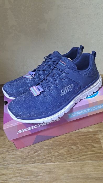 Жіночі кросівки SKECHERS 42 р.