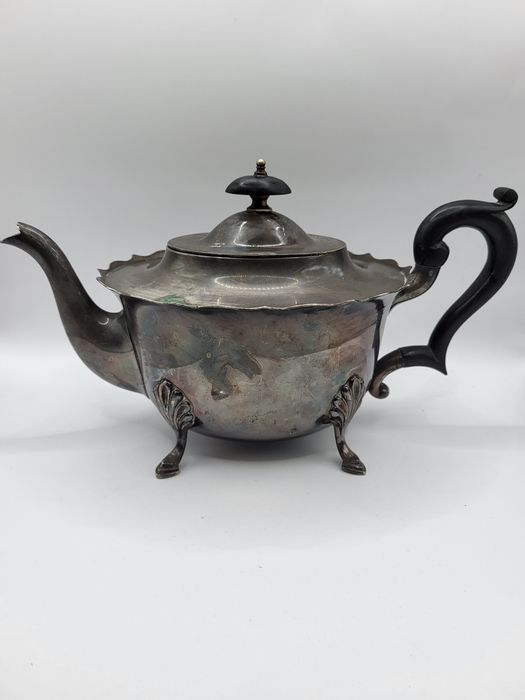 Posrebrzany dzbanek do herbaty/ kawy