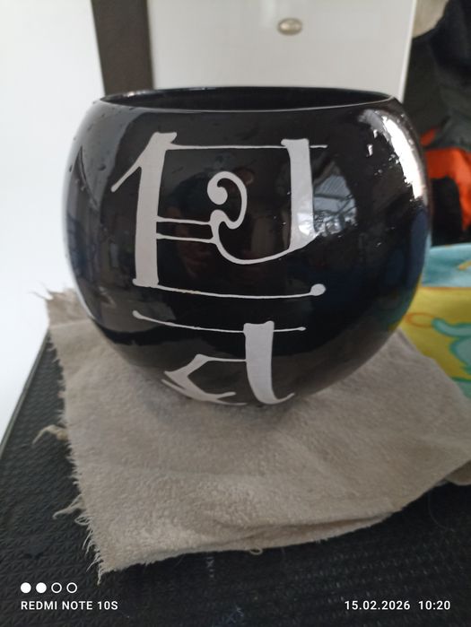 Продам цветочный горшок