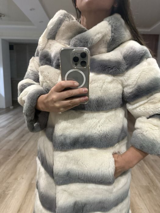 Шуба з шиншили, розмір М