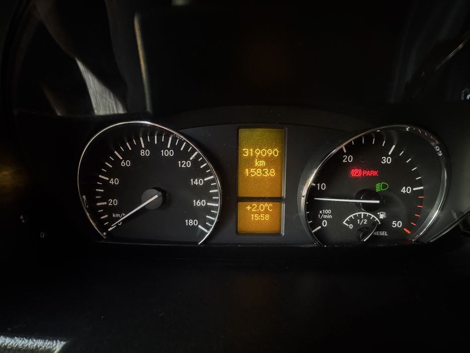 Mercedes Sprinter 319