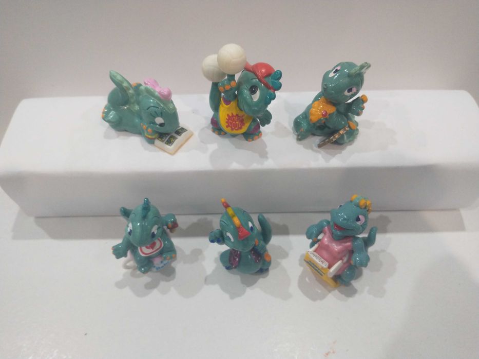 Figurki Kinder Dino młodzieżowe 6szt