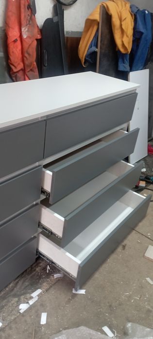 Розпродаж.Комоди.меблі.тумби.столи.