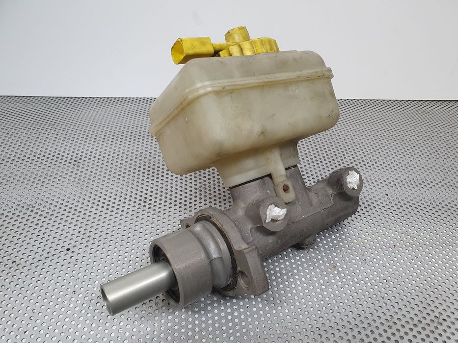 Bomba central dos travões VOLKSWAGEN Golf IV (1J1)