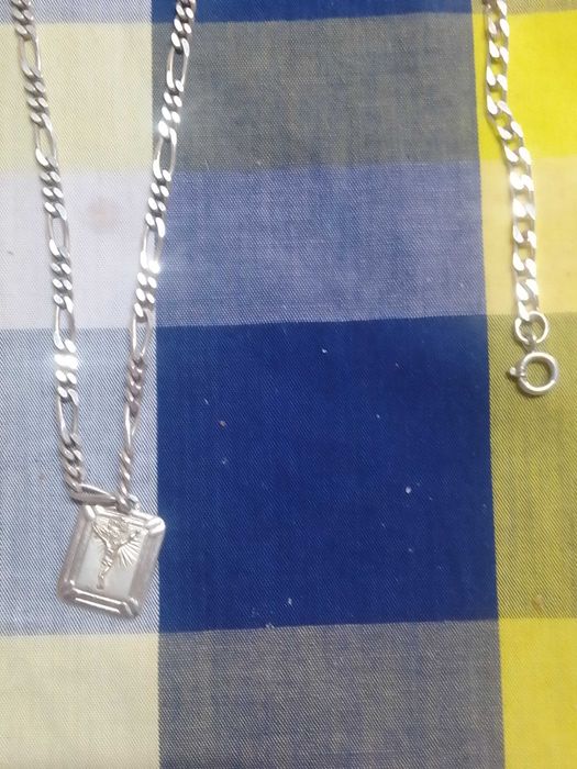 Conjunto de fio e pulseira em prata de lei