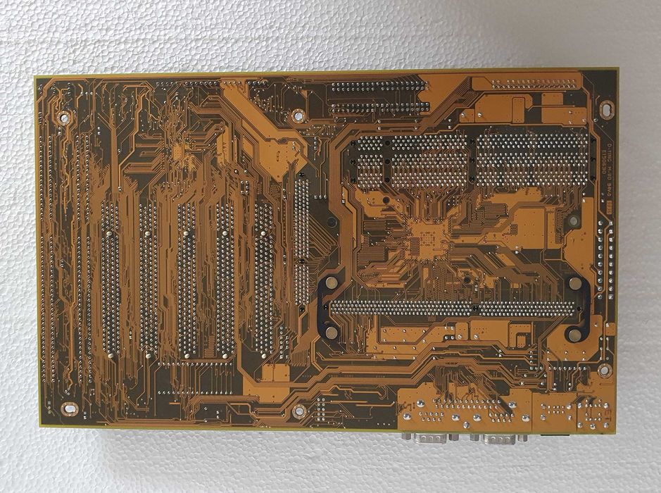 Motherboard vintage - ECS P6BX-A+ - Pentium 2 Almada • OLX.pt