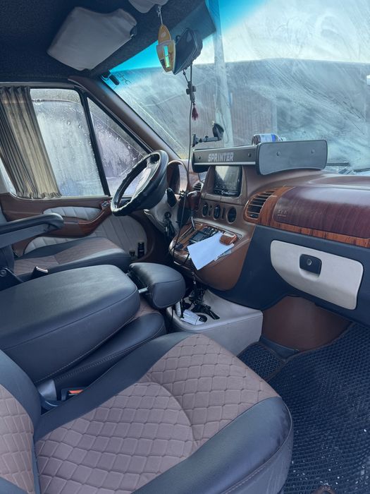 Мерседес спрінтер