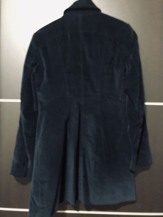 Casaco de veludo azul escuro, estilo militar