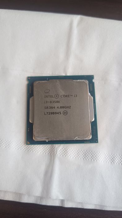 Procesor Intel Core i3-8350K