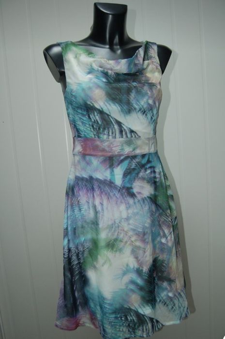 Обміняю новий одяг на Ваші пропозиції