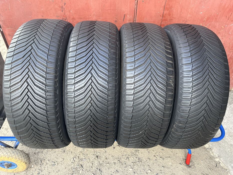 235/55/19 R19 Michelin CrossClimte2 всесезонні 4 шт ціна за 1 шт