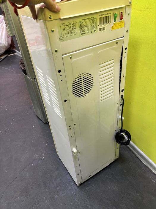 Кулери для води 2 шт