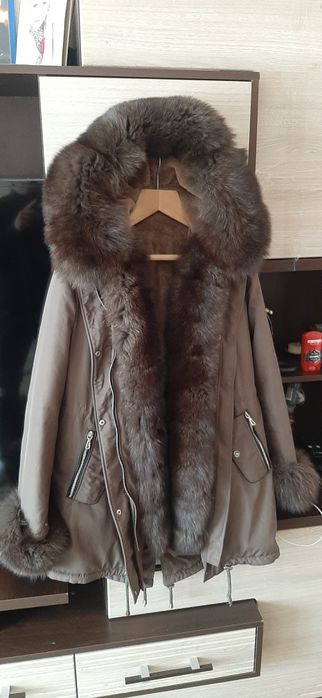 Продам куртки (парки)