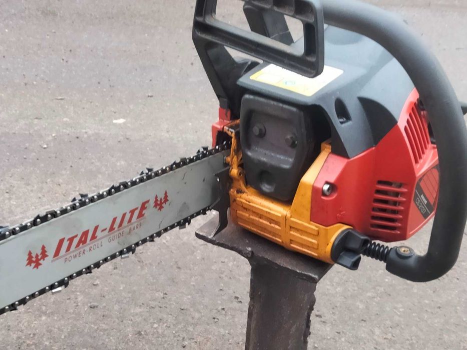 Продам бензопилу  бензопила jonsered cs 2137. Після капремонту.