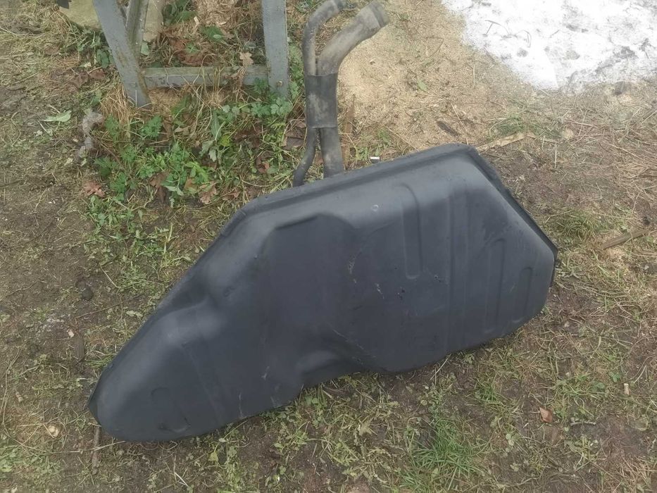 Продається бензобак опель вектра б