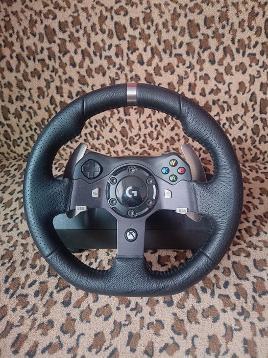 Sprzedam kierownicę Logitech 920