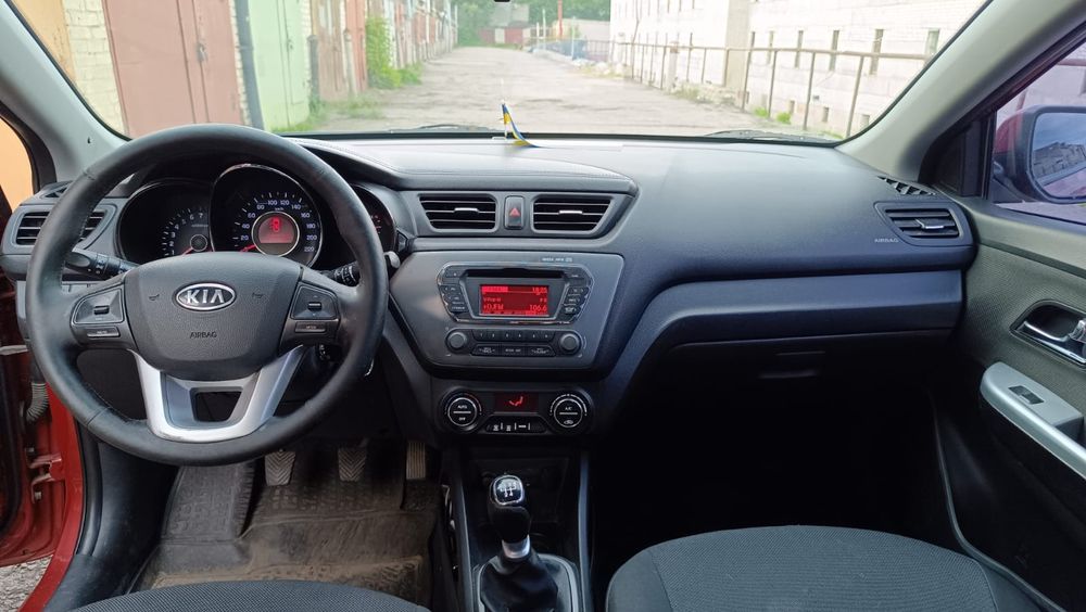 Автомобіль Kia Rio 2012