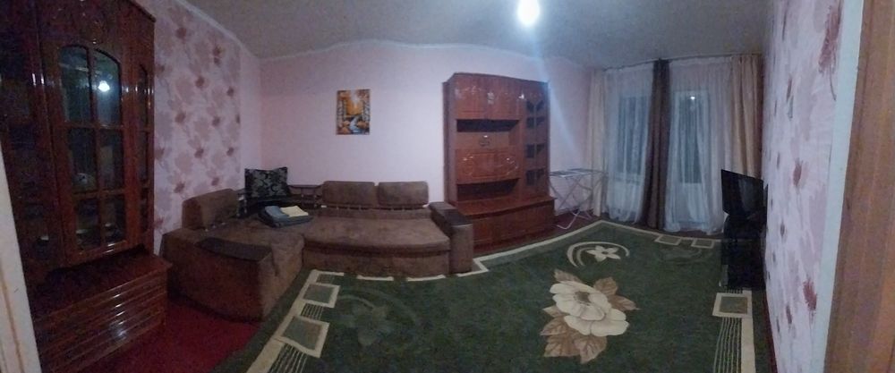 Сдам посуточно ,3х комнатную квартиру.