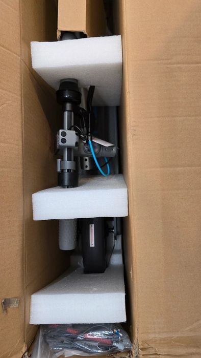 Motus Scooty 10" 2022 - nowa, zapakowana, gwarancja 2 lata.