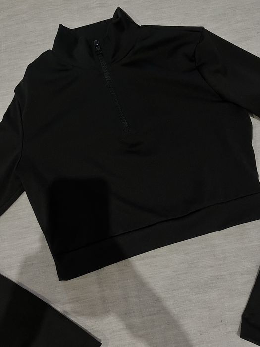 Спортивний топ на дівчину-підлітка. Розмір S.