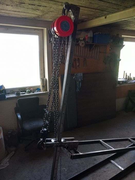 Podnosnik przechyłowy