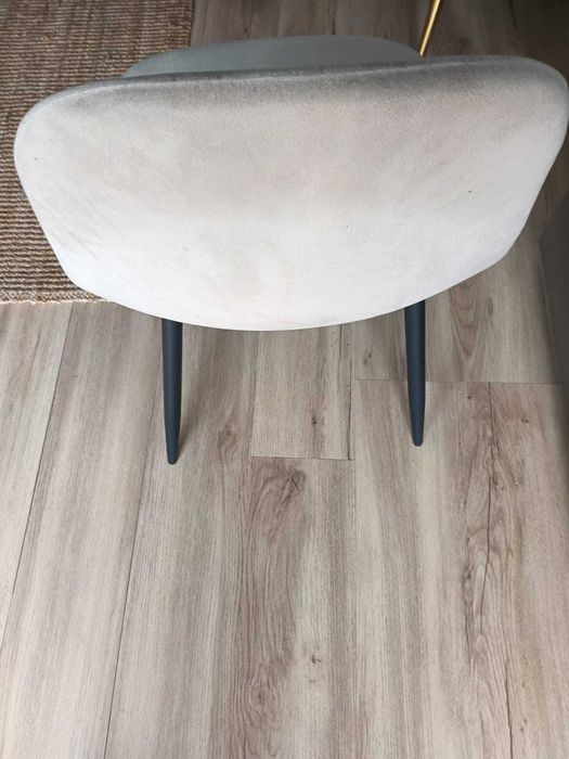 4 Cadeiras Semi-novas