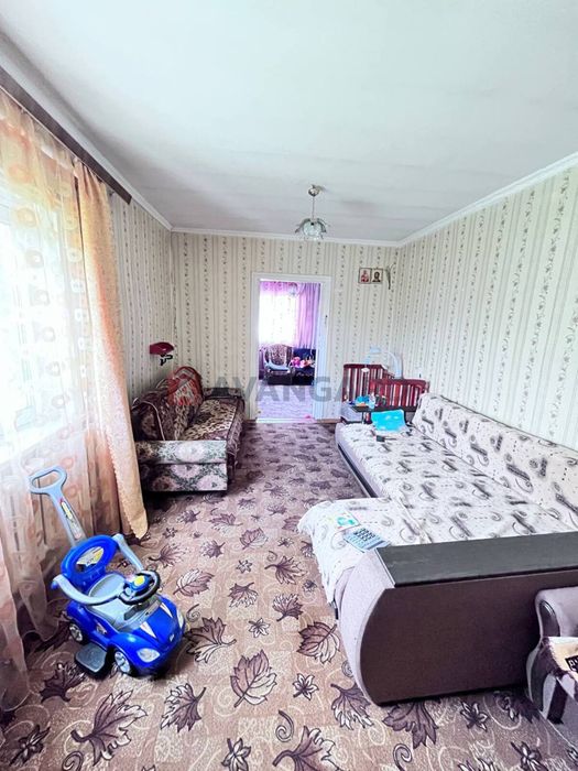 Продається будинок в с. Р. Поляна