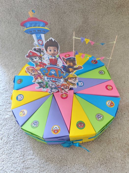 Tort papierowy. Jako podziękowanie po przyjęciu