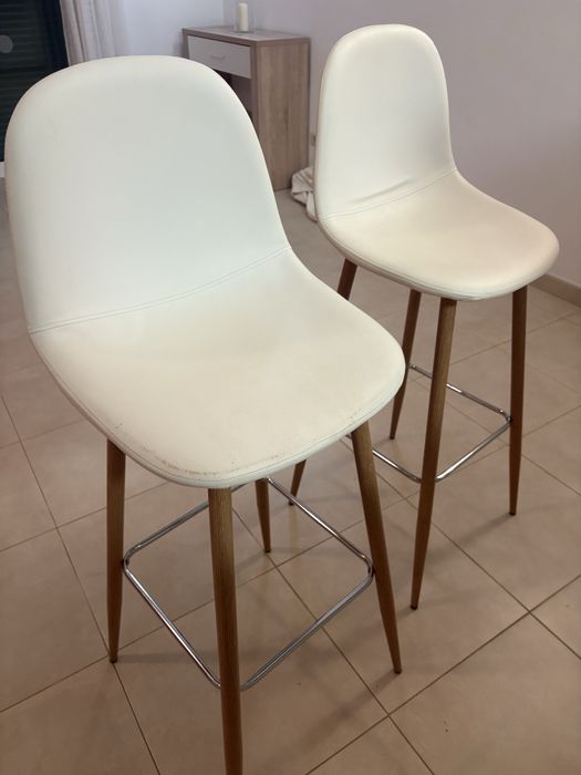 2 cadeiras/bancos altos bar