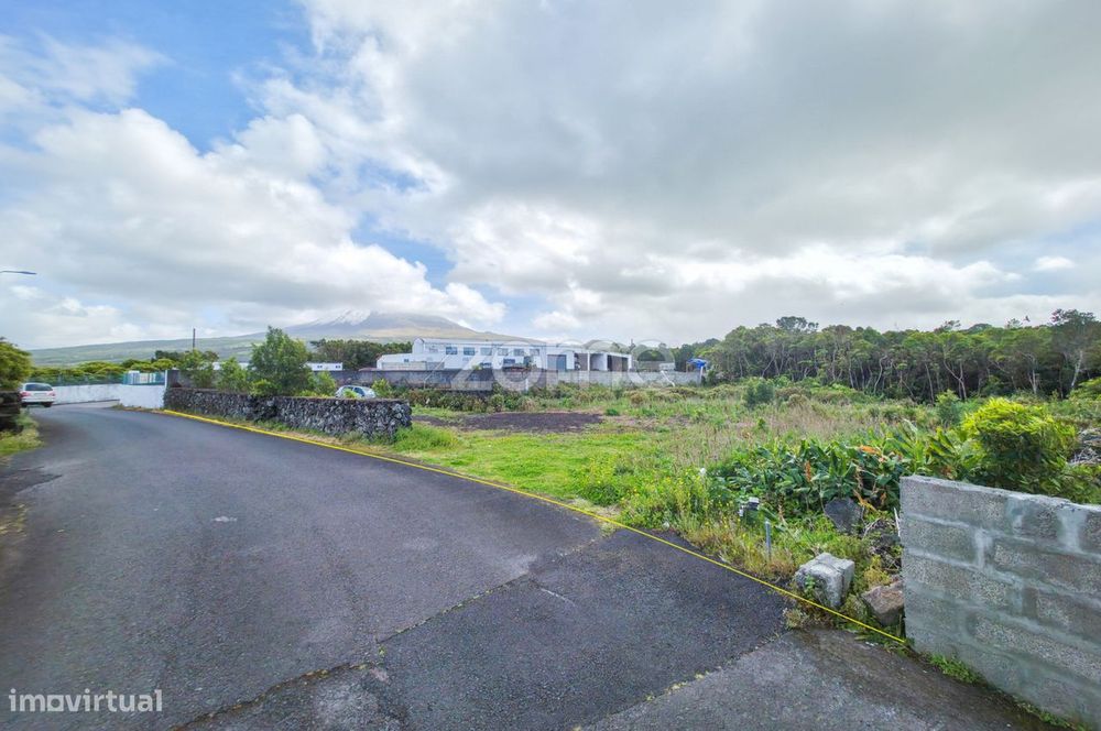 Terreno Rústico Urbanizável nas Bandeiras, Madalena, na Ilha do Pic...