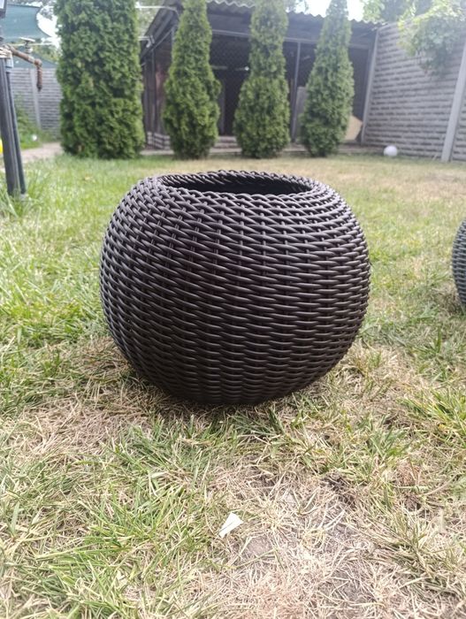 Кашпо  з   ротангу