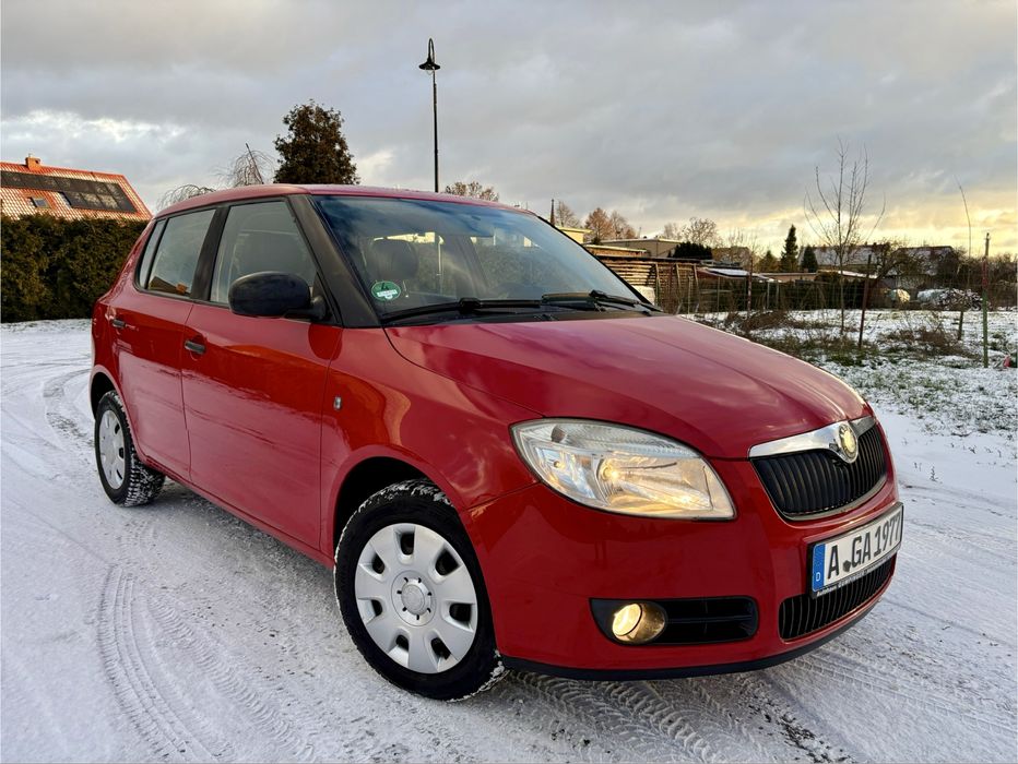 Skoda Fabia II Benzyna Hatchback Bardzo Zadbana i Doinwestwana