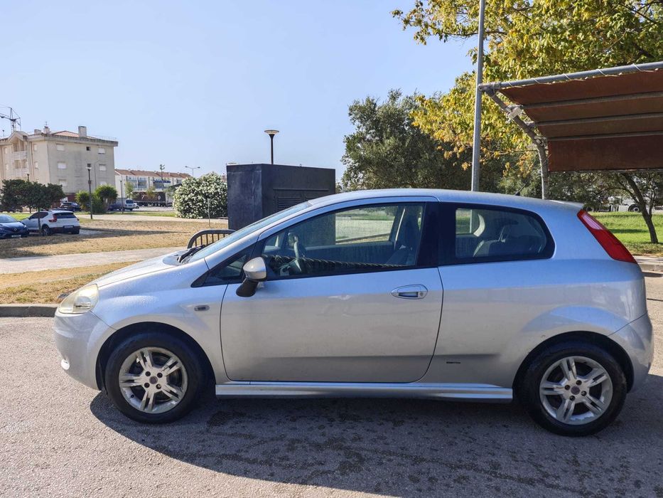Fiat Grande Punto 1.2 Dynamic (12/2007) 130000Km comprováveis