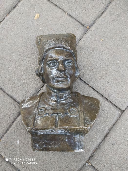 Бюст Нестор Махно