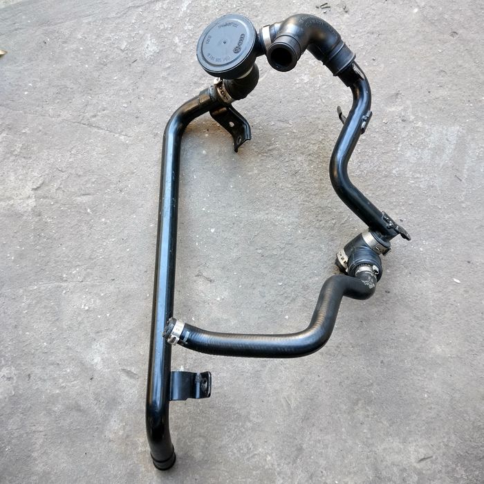 Магистраль картерных газов 1.8 турбо.