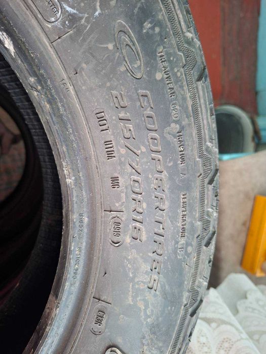 Cooper Discoverer AT3 4S 215/70 R16 100T