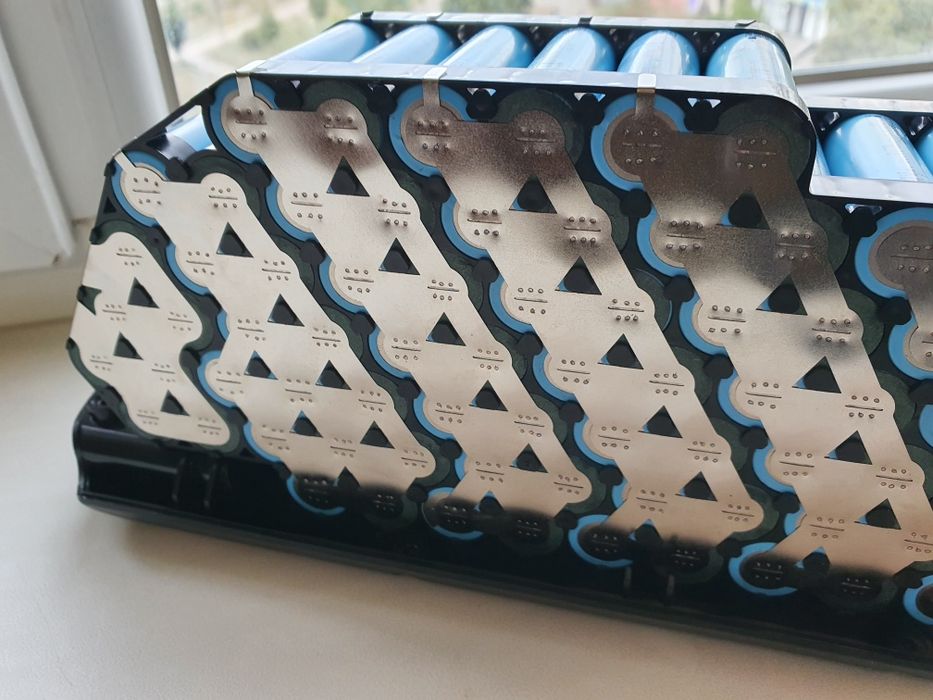 Аккумулятор на электро велосипед, 48Вольт 18Ампер, со смарт-БМС.