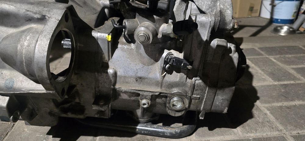 Caixa velocidades 6 ref  RSW Audi A3 1.6TDi