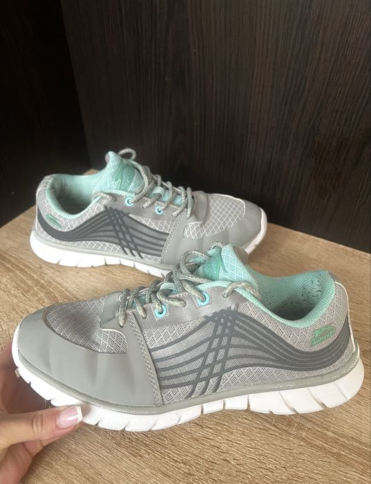 Кросівки Slazenger 39р не дорого