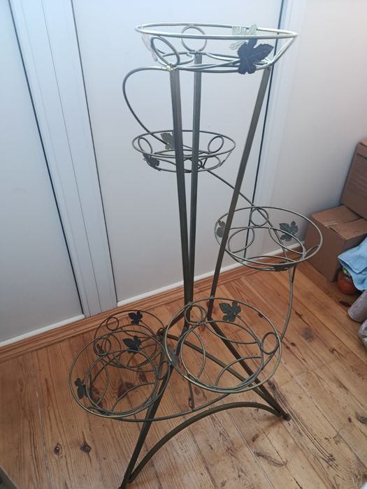 Підставки для квітів, метал.