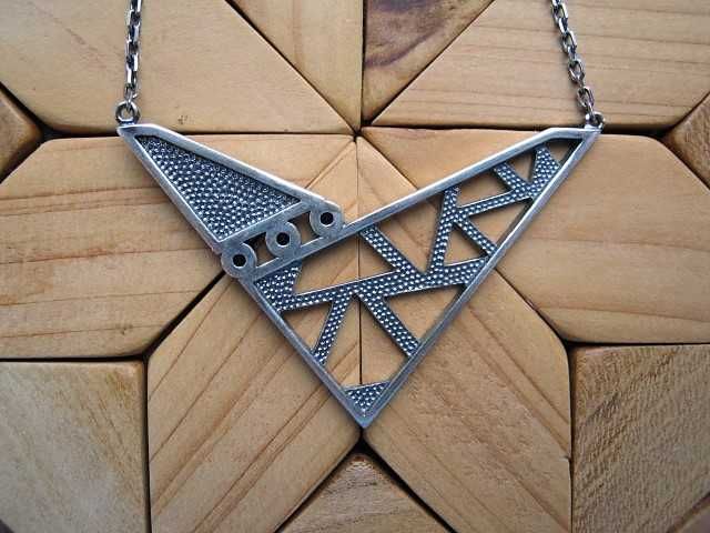 Срібне кольє з кубічними цирконіями від Орінго