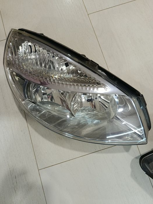 Farol direito Scenic original