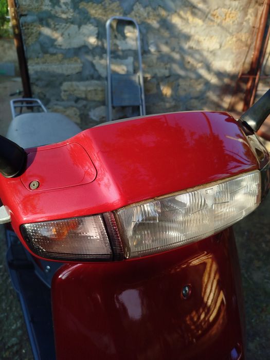 Продам скутер Honda Lead 90