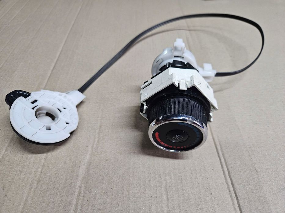 toyota yaris iii 12-18 pokrętło regulacji prędkości nawiewu linka