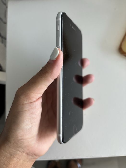 Iphone SE 2020 bateria a 75%