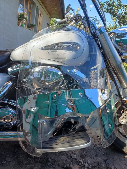 Yamaxa Road Star 1700 - вітрове скло (оптікач)