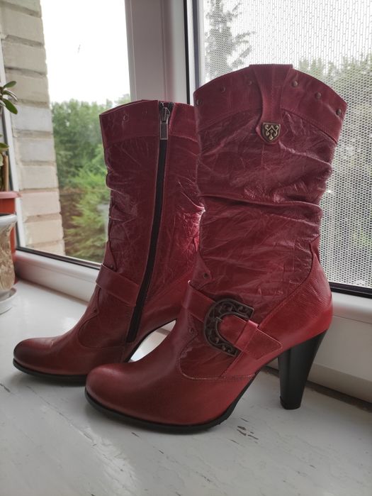 Чоботи жіночі шкіряні Лідер