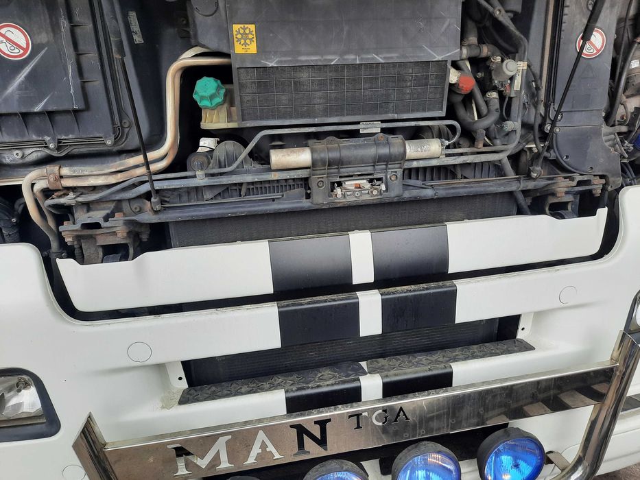 Chłodnica wody klimatyzacji intercooler komplet Man TGA 26.480