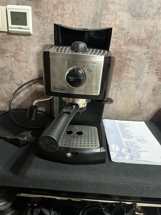 Кавоварка рожкова Delonghi EC155